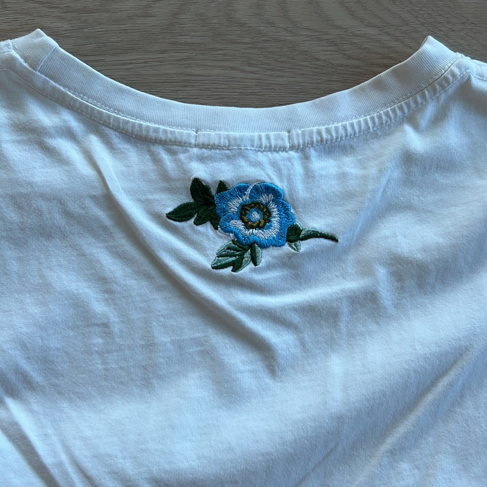Gucci White T-Shirt with Logo - Picture 4 of 4